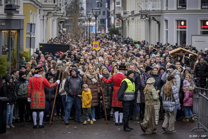 ook zondag zeer druk op dickens festijn totaal 125 000 bezoekers