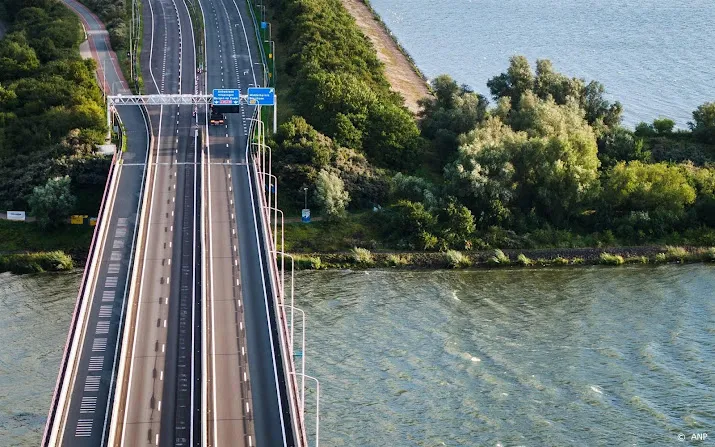 openstelling haringvlietbrug voor scheepvaart duurt nog maanden