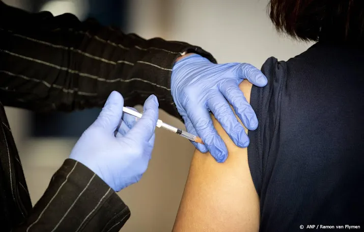 opkomst bij herhaalprikken tegen coronavirus daalt