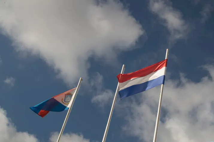 opkomst sint maarten niet extra laag