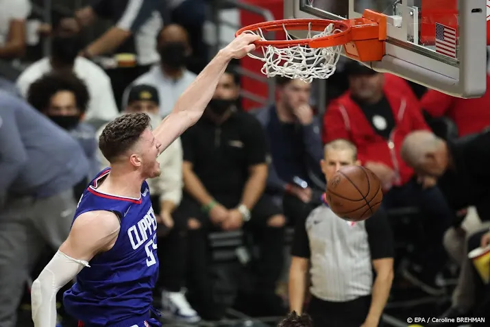 opmars basketballers clippers duurt voort