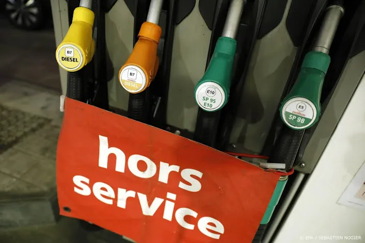 opnieuw dreigt staking in franse olie industrie
