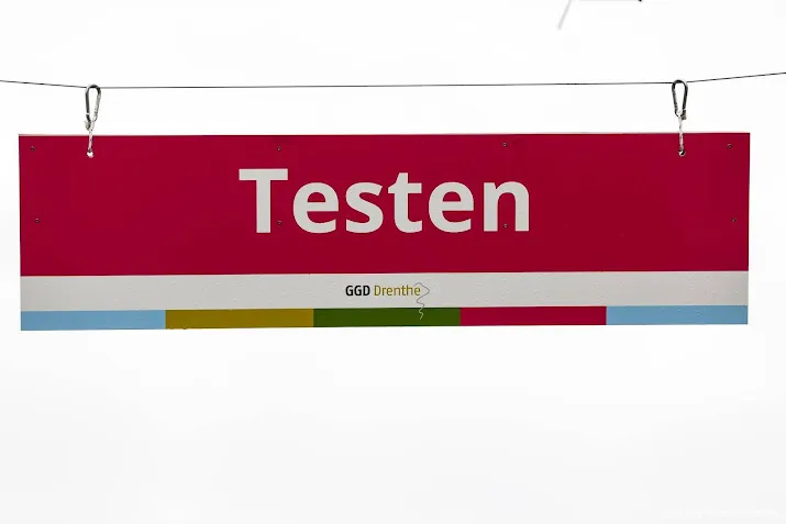 opnieuw enorme drukte bij telefoondienst coronatestafspraken ggd