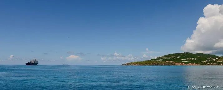 opnieuw politicus sint maarten gearresteerd