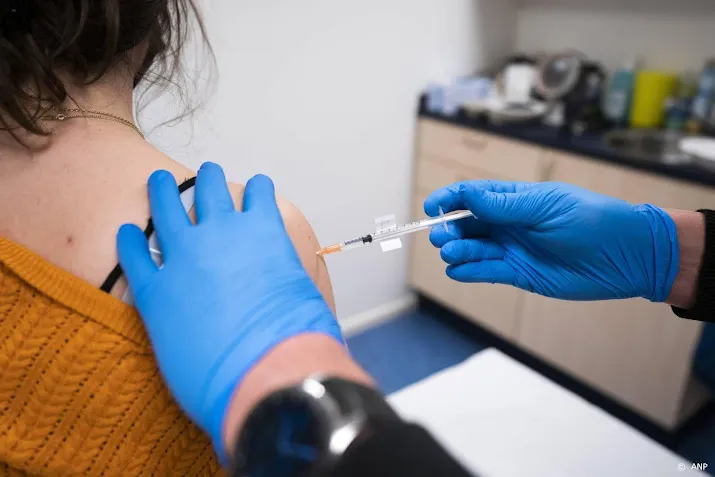 opnieuw veel mensen zonder afspraak gevaccineerd tegen corona