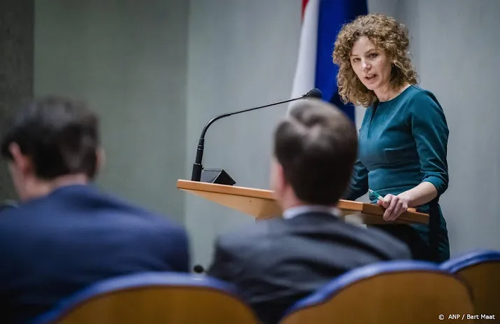 oppositie kraakt kabinetsplan om van russisch gas af te stappen