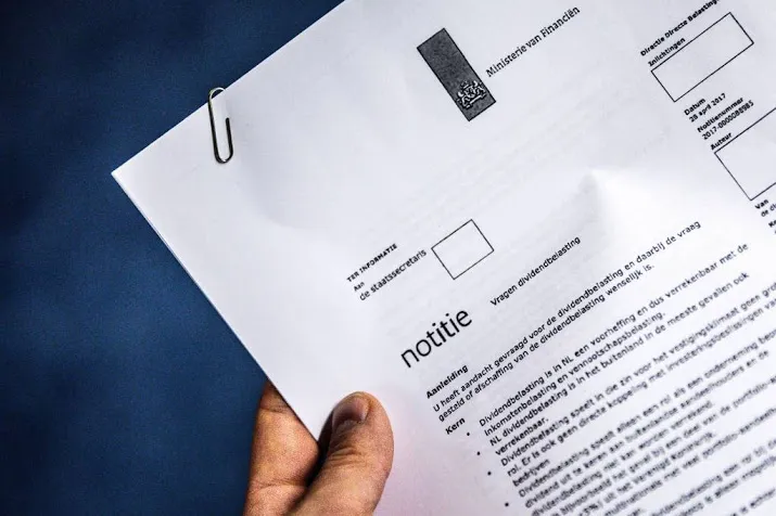 oppositie zeer kritisch over dividendmemos