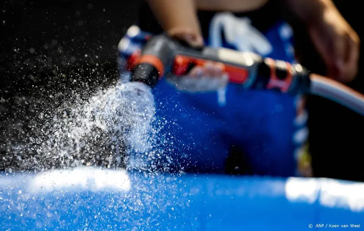 oproep om zuinig te zijn met drinkwater in limburg