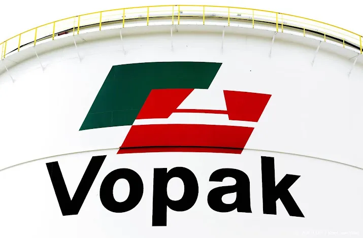 opslagtanks vopak minder vol door dure olie