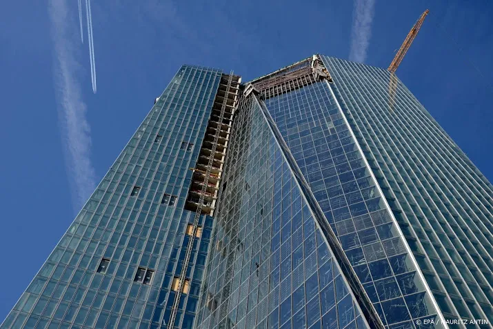 opvolger voor directielid ecb gezocht