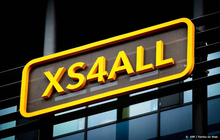 or xs4all dreigt kpn voor rechter te slepen