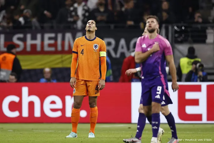 oranje buigt in slotfase van oefenduel voor duitsland