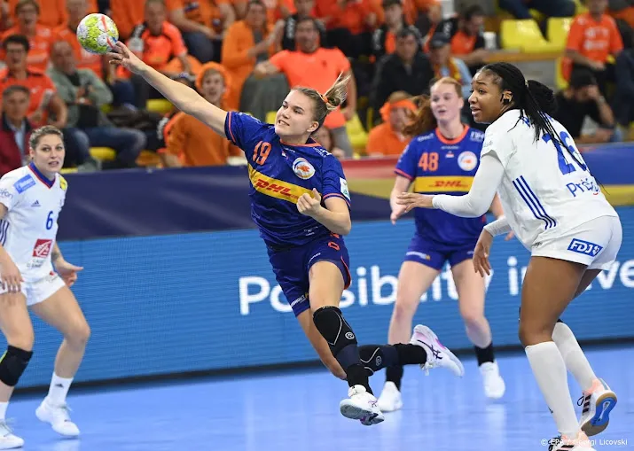 oranje handbalsters laten groepswinst ek aan frankrijk
