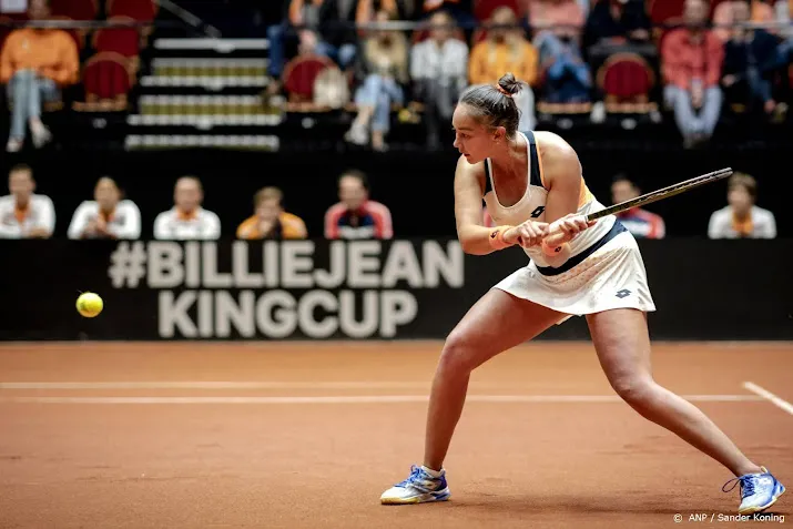 oranje met 2 0 achter na nederlaag tennisster pattinama kerkhove