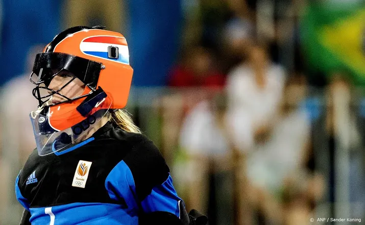 oreilly en sombroek als covid 19 officers mee naar tokio