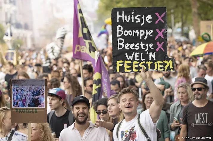 organisatie ruim 150 000 deelnemers unmute us protesten