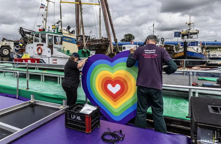 organisatie verwacht feestje canal parade ondanks verwachte regen