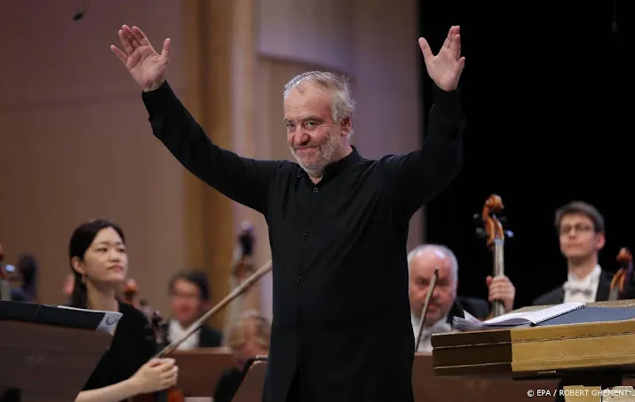 orkest munchen ontslaat russische chef dirigent valeri gergiev