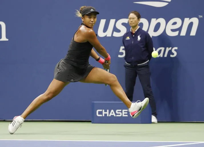 osaka verslaat williams in turbulente finale