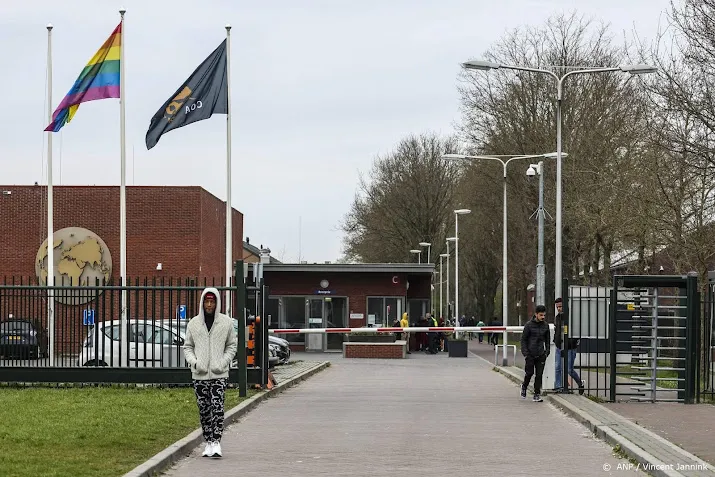 oss kan vluchtelingen ter apel anderhalf jaar lang huisvesten