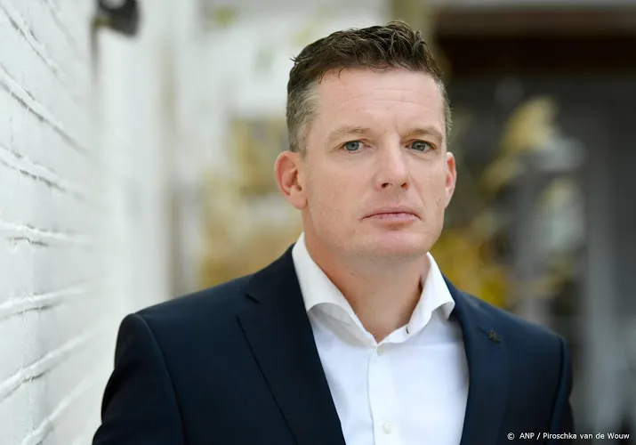 oud fractieleiders fvd zien af van rechtszaak over referendum