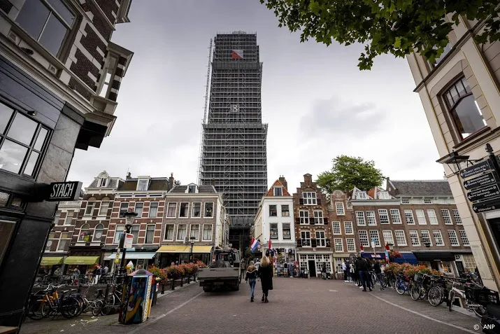 oud materiaal uit de utrechtse domtoren wordt hergebruikt