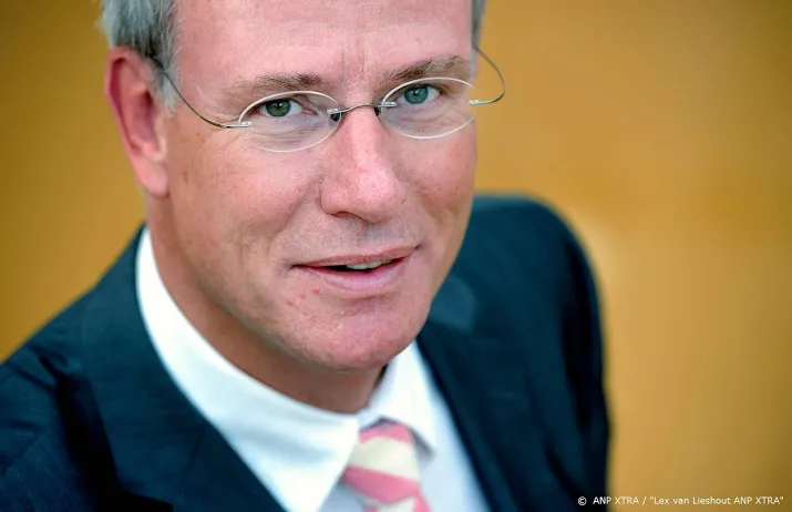 oud minister atzo nicolai 60 legt werk neer vanwege kanker