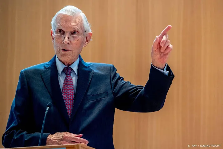 oud minister ben bot geen excuses aan indonesie