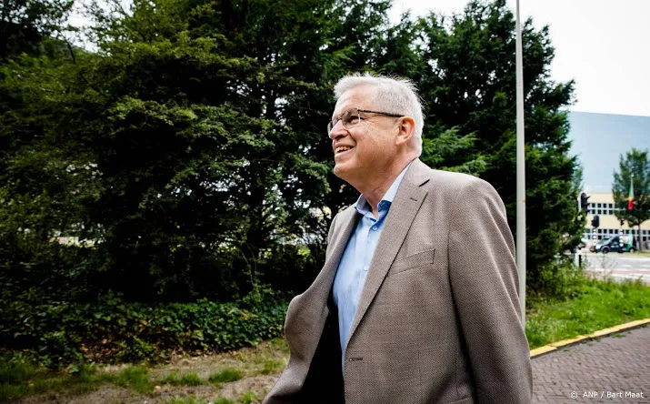 oud minister moet getuigen in zaak poch