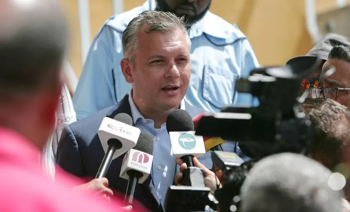 oud premier curacao wederom voor de rechter