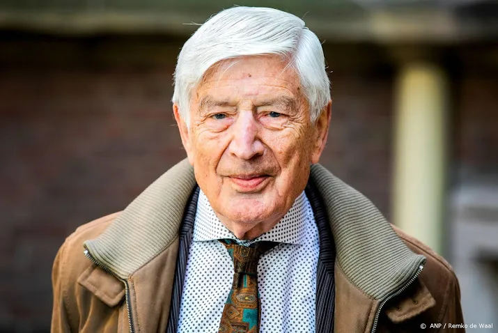 oud premier van agt getroffen door beroerte