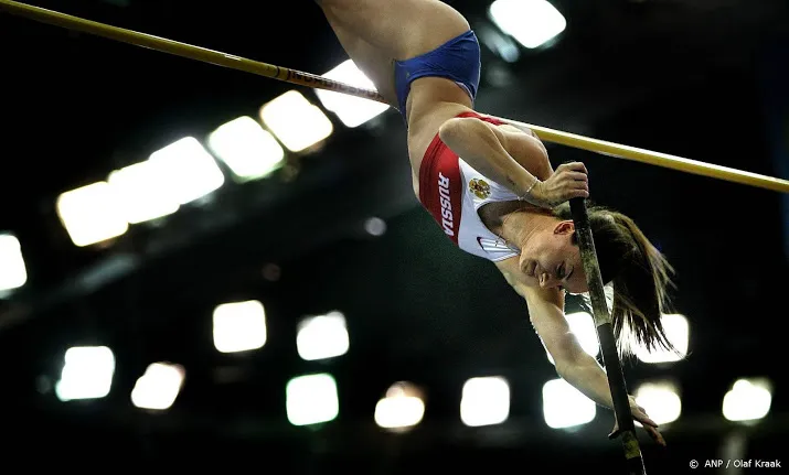 oud russische kampioene isinbajeva wil atletencommissie leiden