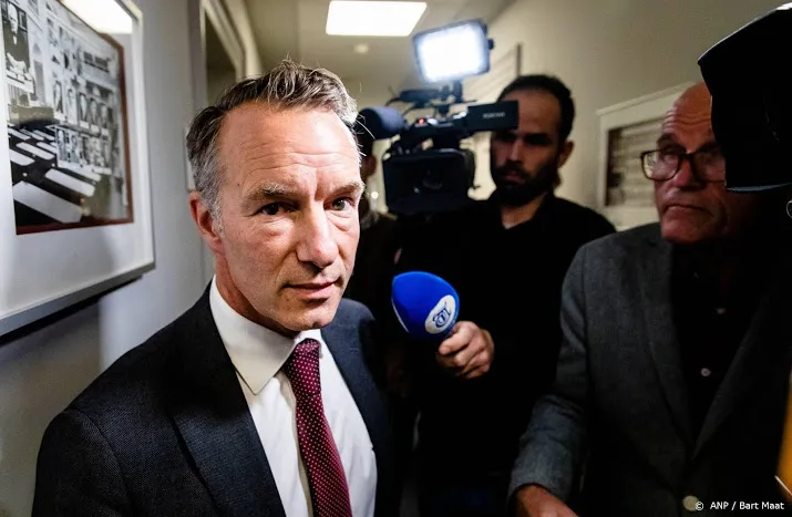 oud vvd fractielid van haga blijft in kamer