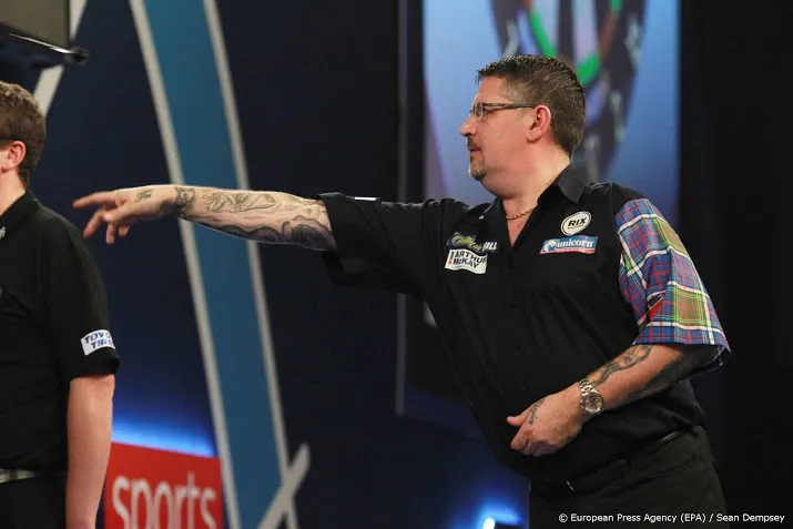 oud wereldkampioen anderson naar derde ronde van wk darts
