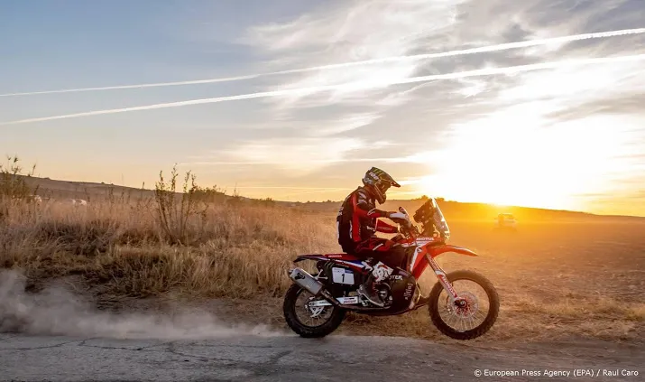 oud winnaar brabec wint proloog dakar rally