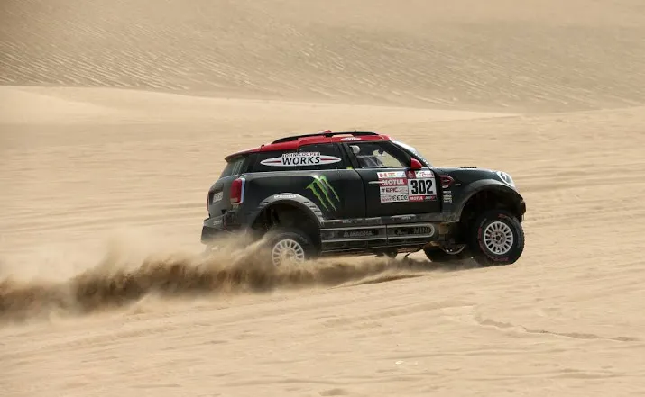 oud winnaar roma uit dakar rally na crash