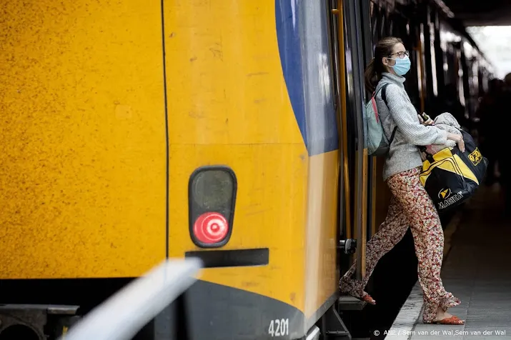 ov nl minder mondkapjes in ov vaker irritaties