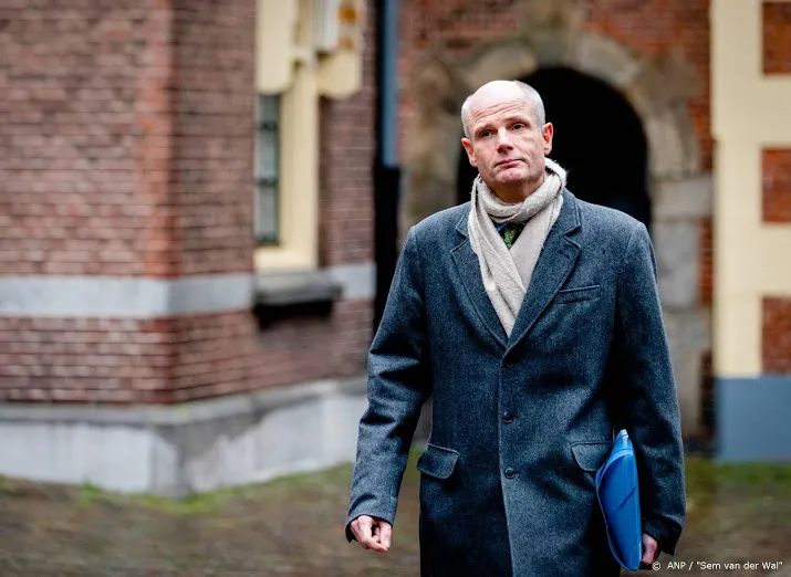 overheid begint nieuwe voorlichtingscampagne voor reizigers