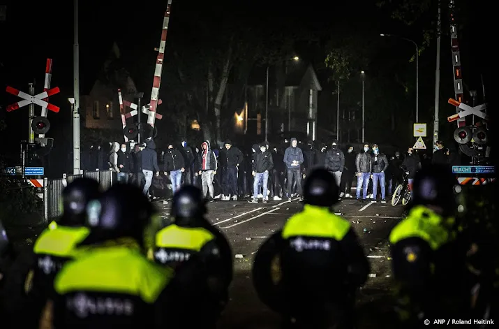 overleg regiegroep voetbal en veiligheid vanwege supportersgeweld
