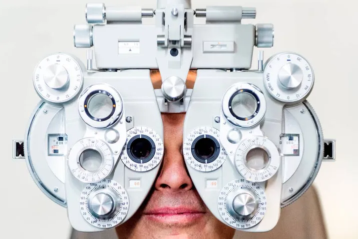 overnames helpen moeder pearle en eyewish