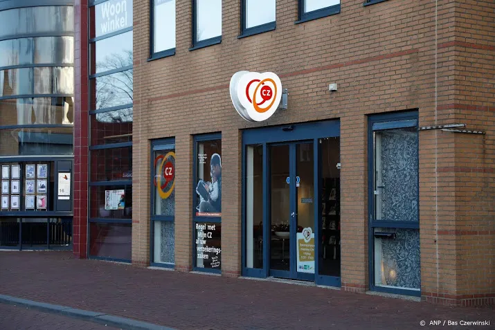 overstappers zorgen voor drukte verzekeraars