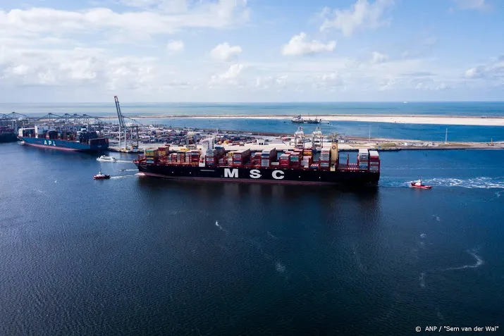 ovv containerschepen bij noordwesterstorm niet langs wadden