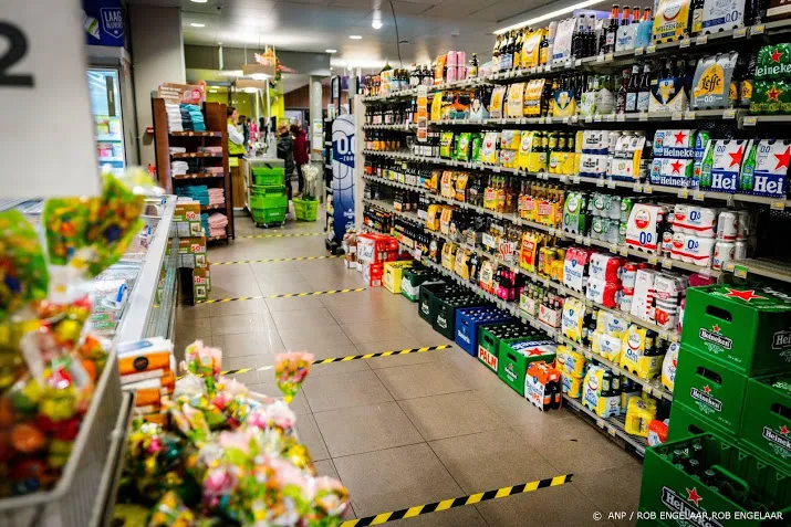 oxfam novib supermarktketens beloonden medewerkers in keten niet