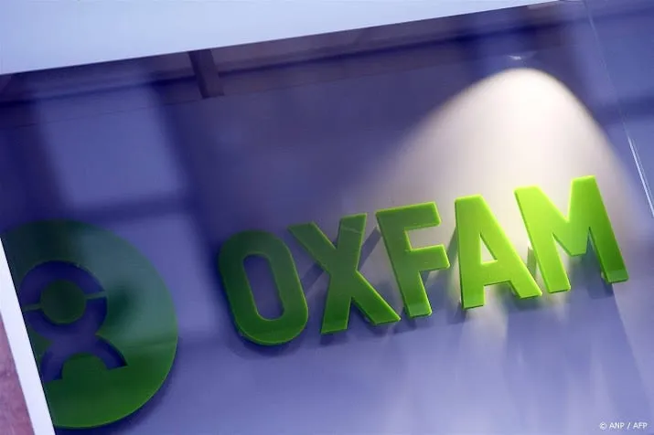 oxfam vermogen rijkste vijf mannen sinds 2020 verdubbeld