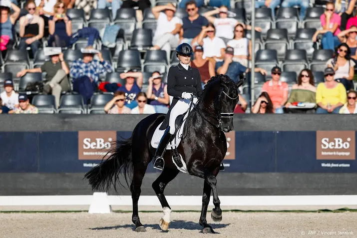paardensport wil wegens corona buitenseizoen verlengen