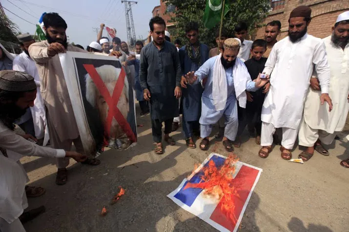 pakistan boos op nederland om wilders