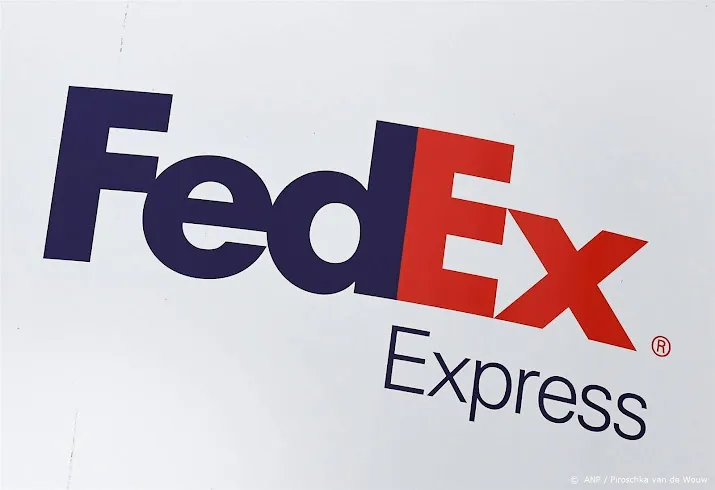 pakketbezorger fedex heeft last van minder vraag