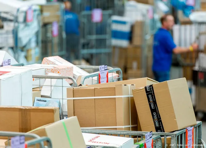 pakketvervoer winnaar crisis dip ov en luchtvaart houdt aan