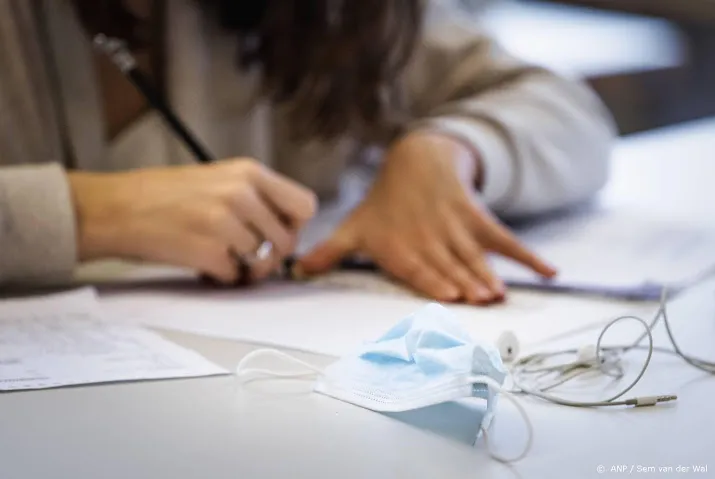 partijen compenseren studenten met studieschuld onvoldoende