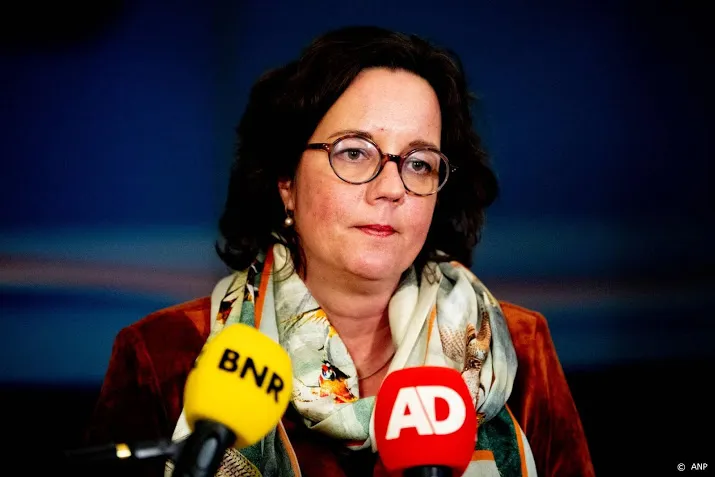 partijen eisen opheldering kabinet over vergoeding ic bedden
